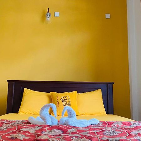 New Nethmi Villa Kandy Eksteriør billede